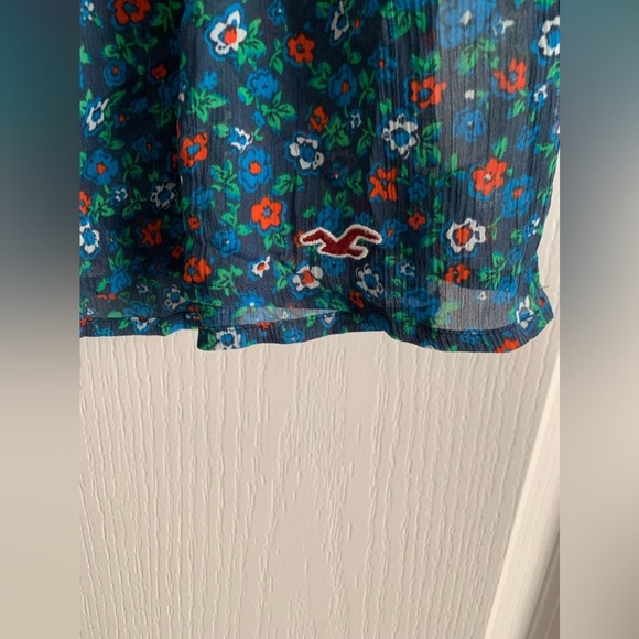 HOLLISTER semi sheer top size Medium - Picture 9 of 11